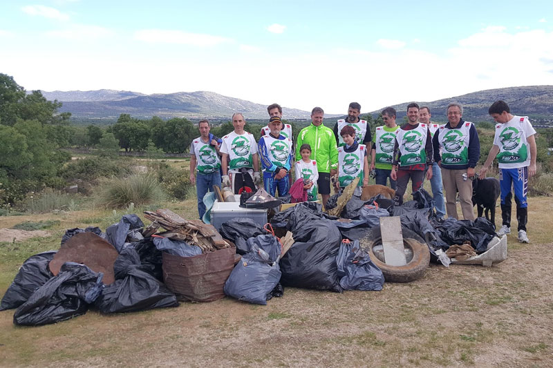 jornada limpieza trial becerril de la sierra